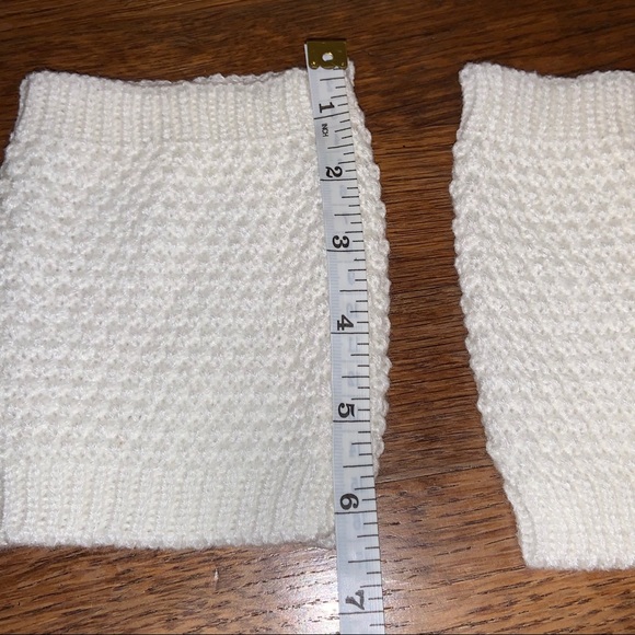 NWOT Cream Solid Knit Boot Cuffs - Picture 5 of 8